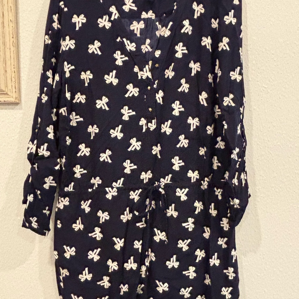 GAP Black Shirt with White Bow Pattern